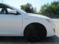 2013 Super White Toyota Camry Hybrid LE  photo #9