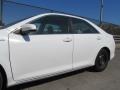 Super White - Camry Hybrid LE Photo No. 12