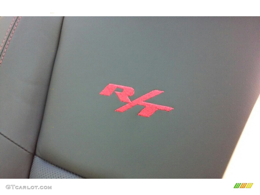 2017 Dodge Durango R/T AWD Marks and Logos Photo #116300034