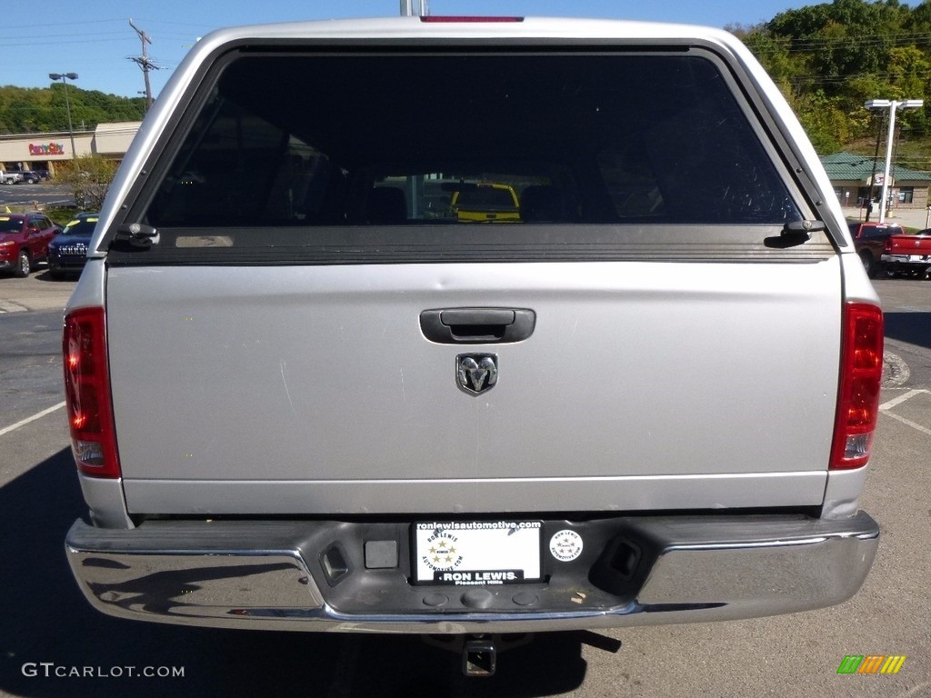 2005 Ram 1500 ST Regular Cab - Bright Silver Metallic / Dark Slate Gray photo #4