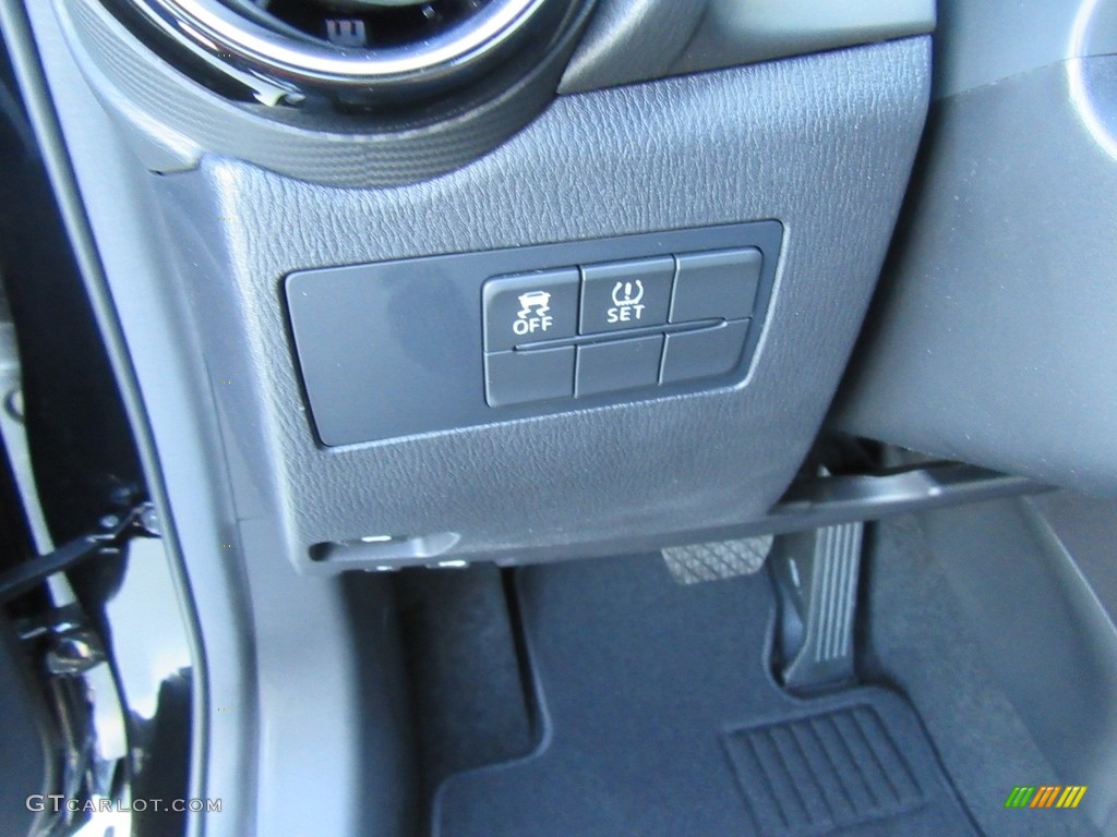 2017 Toyota Yaris iA Standard Yaris iA Model Controls Photo #116305113