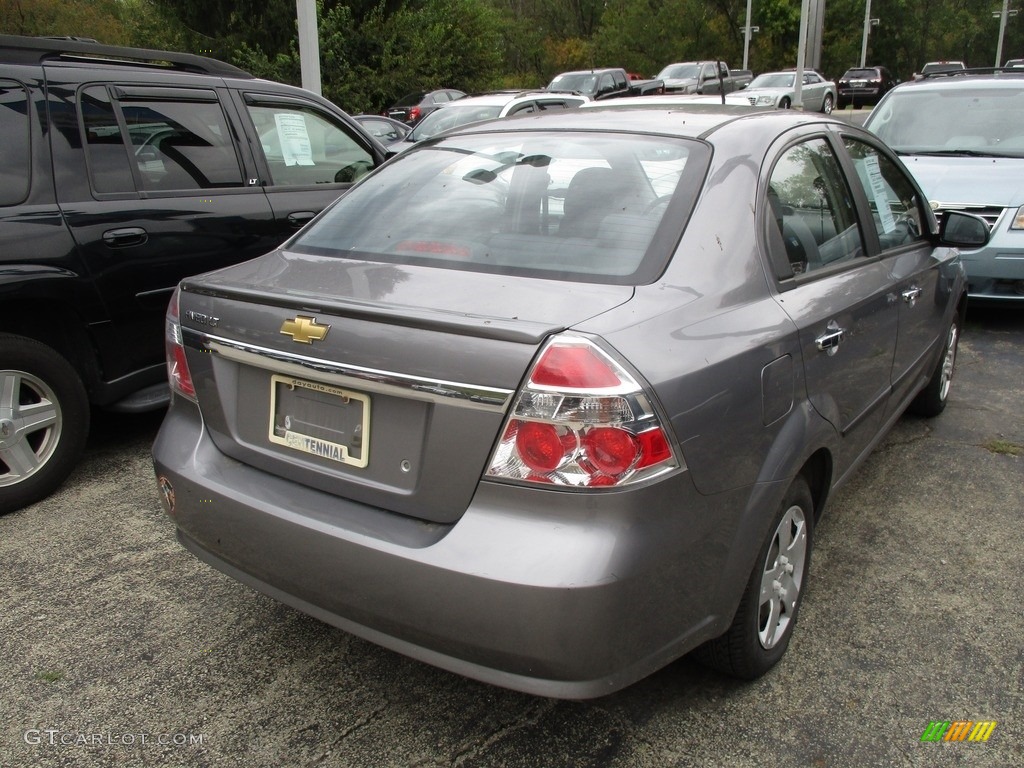 2011 Aveo LT Sedan - Medium Gray / Charcoal photo #3