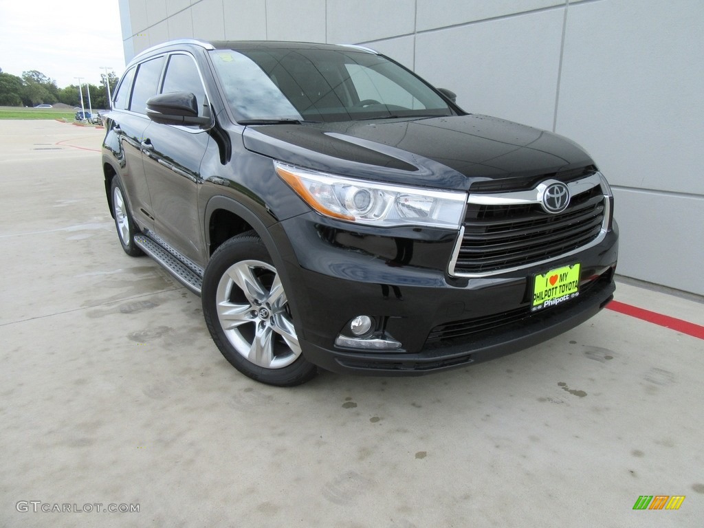 Midnight Black Metallic Toyota Highlander