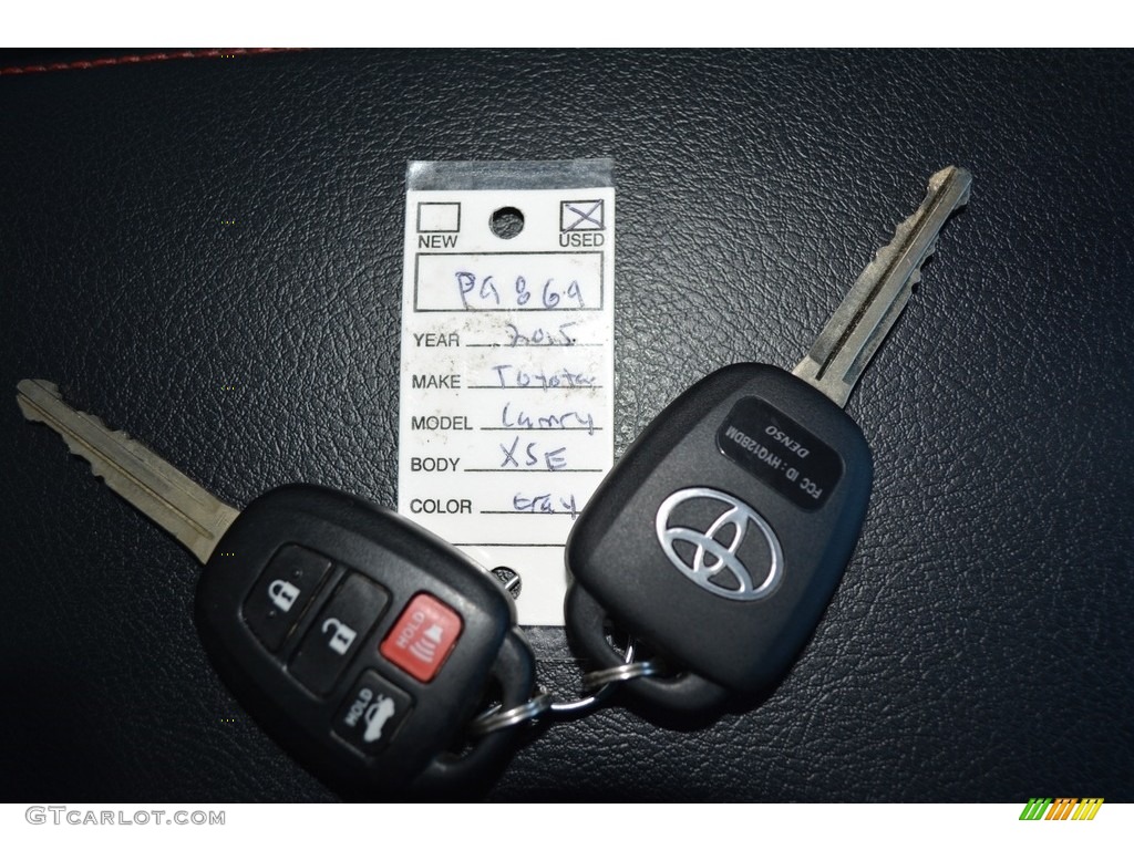 2015 Camry XSE - Predawn Gray Mica / Black photo #26