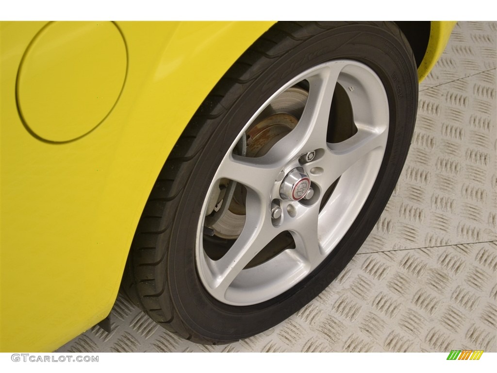 2002 MR2 Spyder Roadster - Solar Yellow / Black photo #10