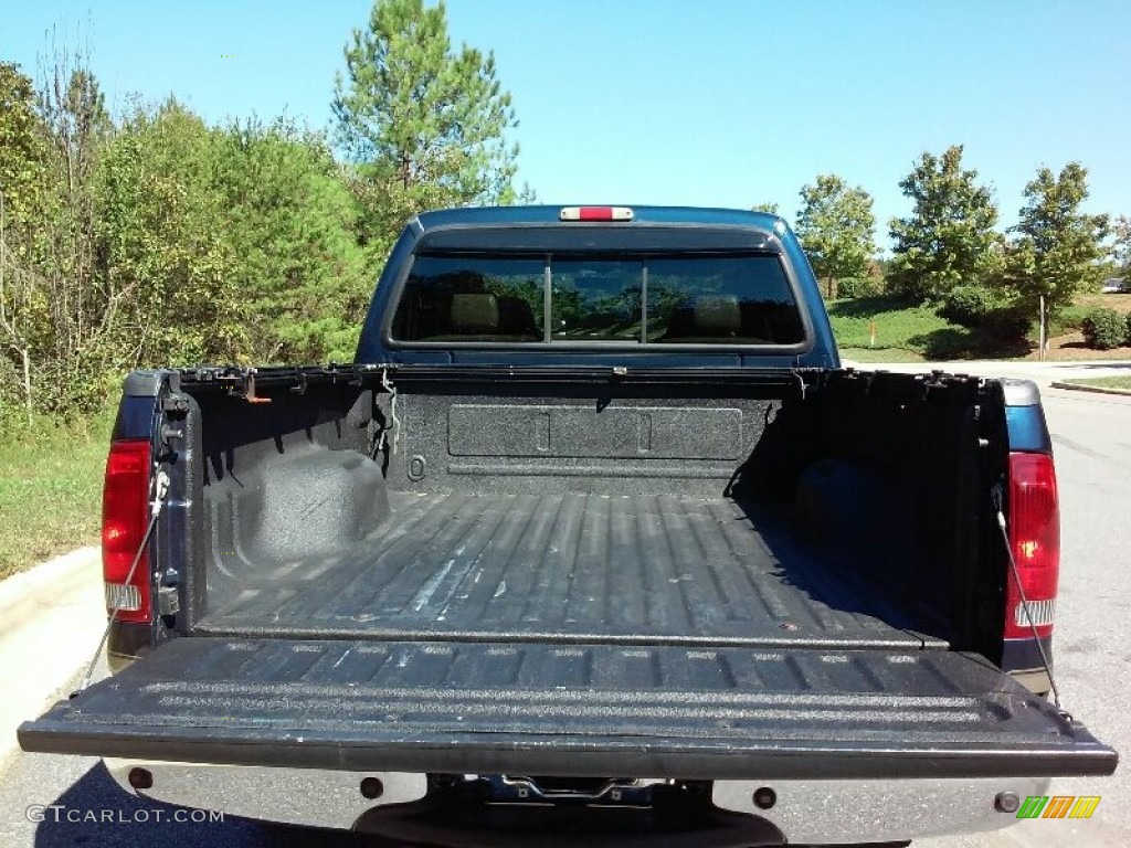 2004 F250 Super Duty Lariat Crew Cab - True Blue Metallic / Medium Parchment photo #11