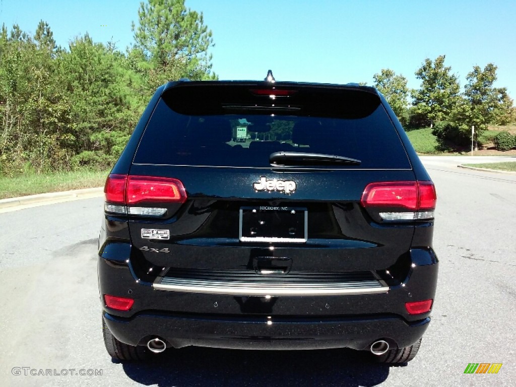 2017 Grand Cherokee Limited 4x4 - Diamond Black Crystal Pearl / Black/Light Frost Beige photo #6