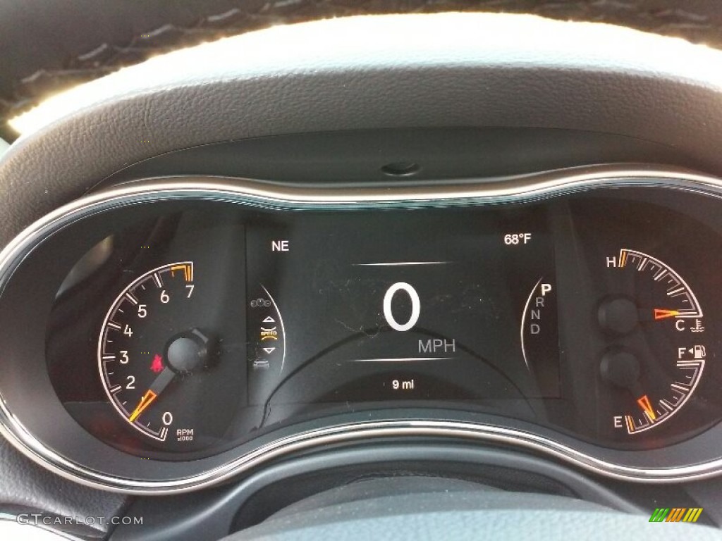 2017 Grand Cherokee Limited 4x4 - Diamond Black Crystal Pearl / Black/Light Frost Beige photo #16