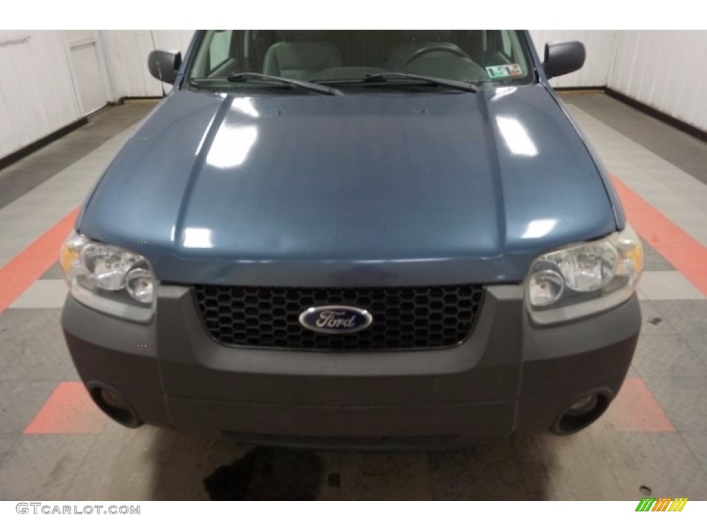 2005 Escape XLT V6 4WD - Norsea Blue Metallic / Medium/Dark Flint Grey photo #40