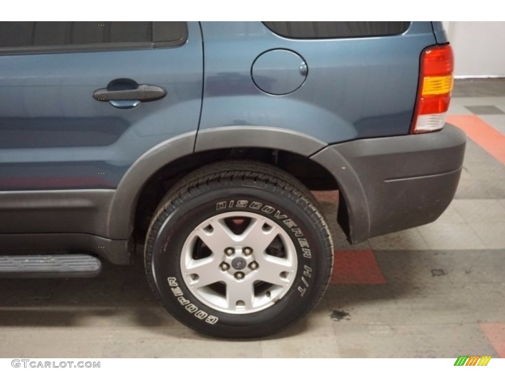 2005 Escape XLT V6 4WD - Norsea Blue Metallic / Medium/Dark Flint Grey photo #47