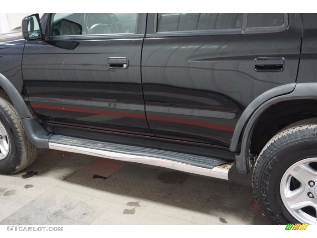 1999 4Runner SR5 4x4 - Black / Gray photo #51