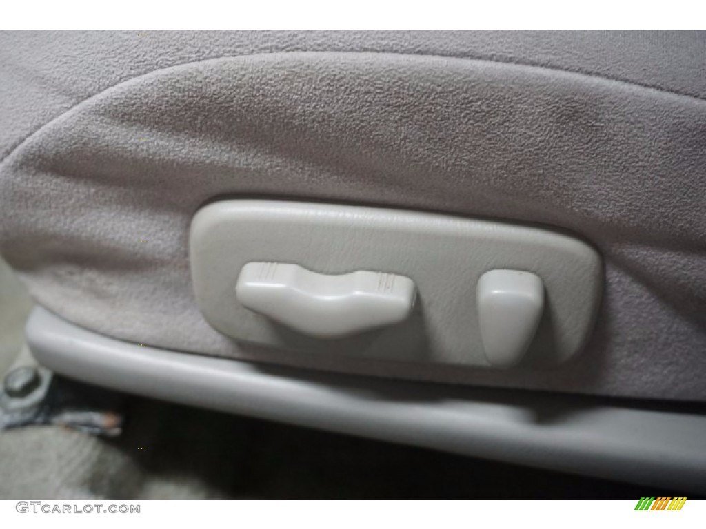 2000 Maxima SE - Icelandic Pearl / Blond photo #23