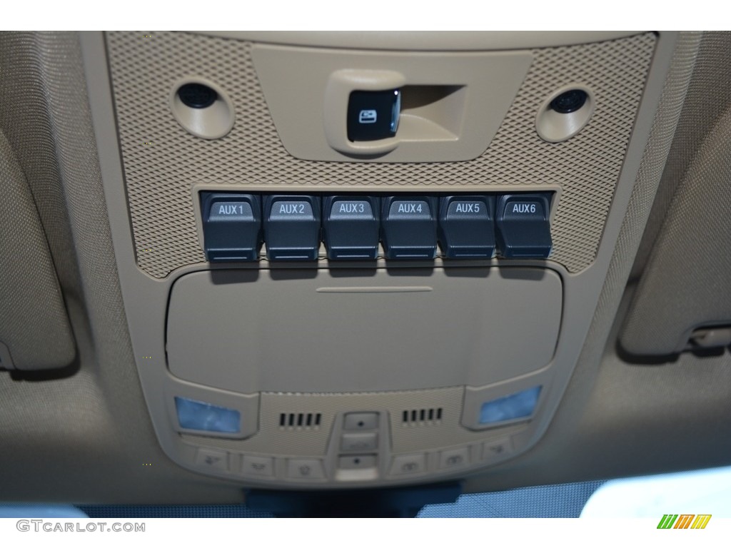 2017 Ford F350 Super Duty Lariat Crew Cab 4x4 Controls Photo #116338706