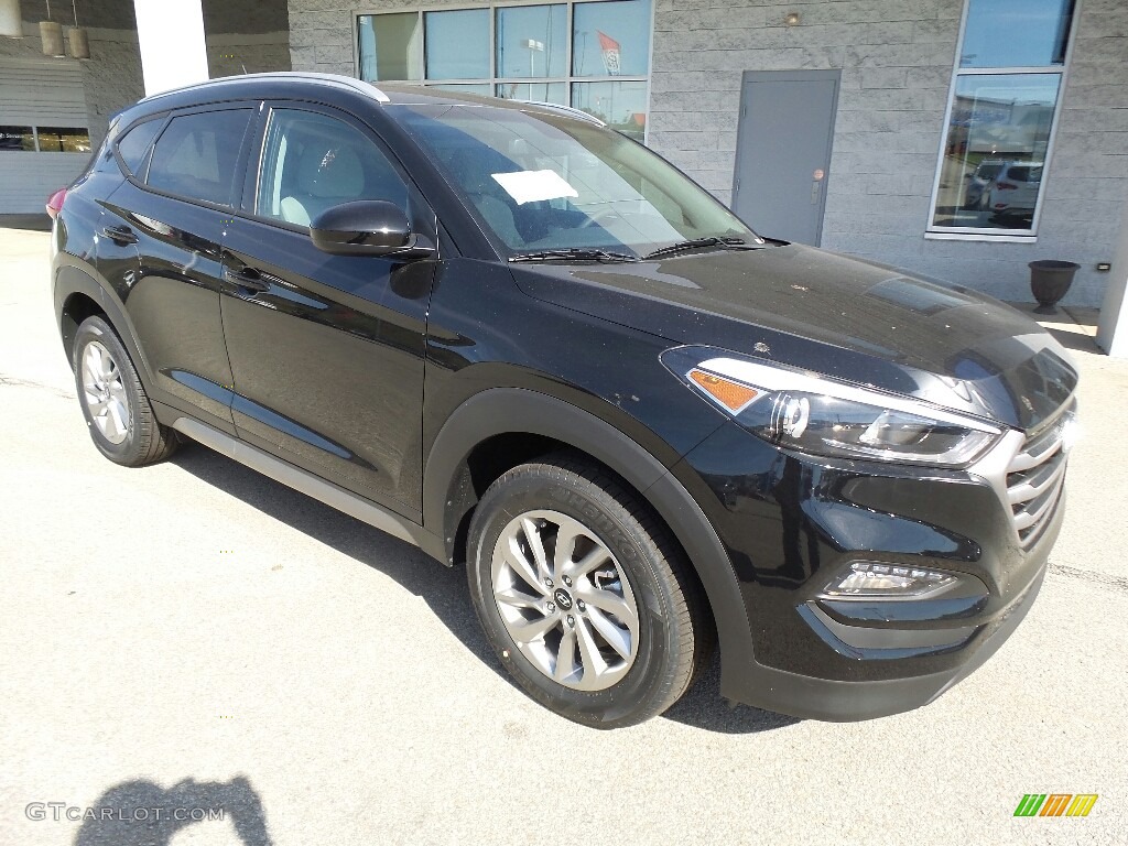 2017 Tucson SE AWD - Black Noir Pearl / Gray photo #1