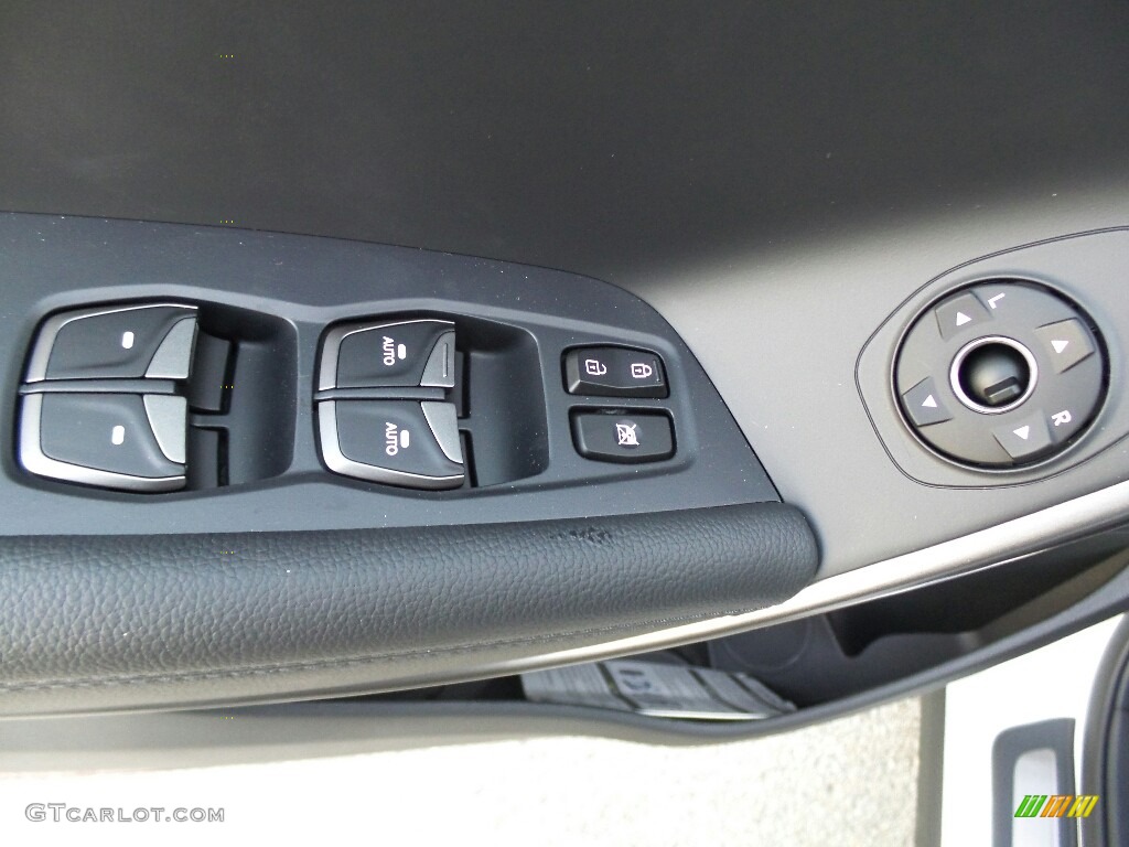 2017 Hyundai Santa Fe Sport AWD Controls Photo #116342558