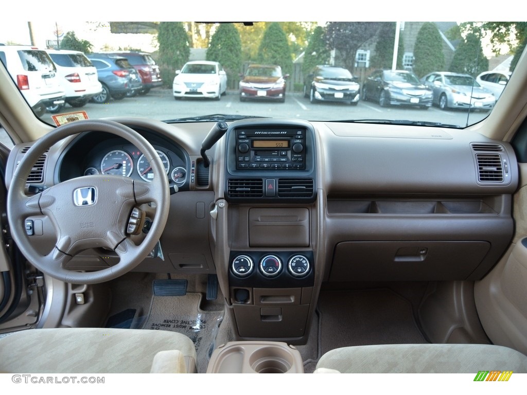 2004 CR-V EX 4WD - Mojave Mist Metallic / Saddle photo #15