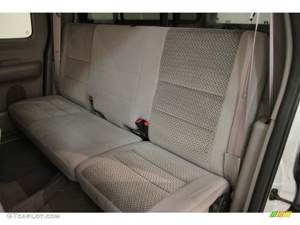 2003 F150 XL SuperCab - Silver Metallic / Medium Graphite Grey photo #11
