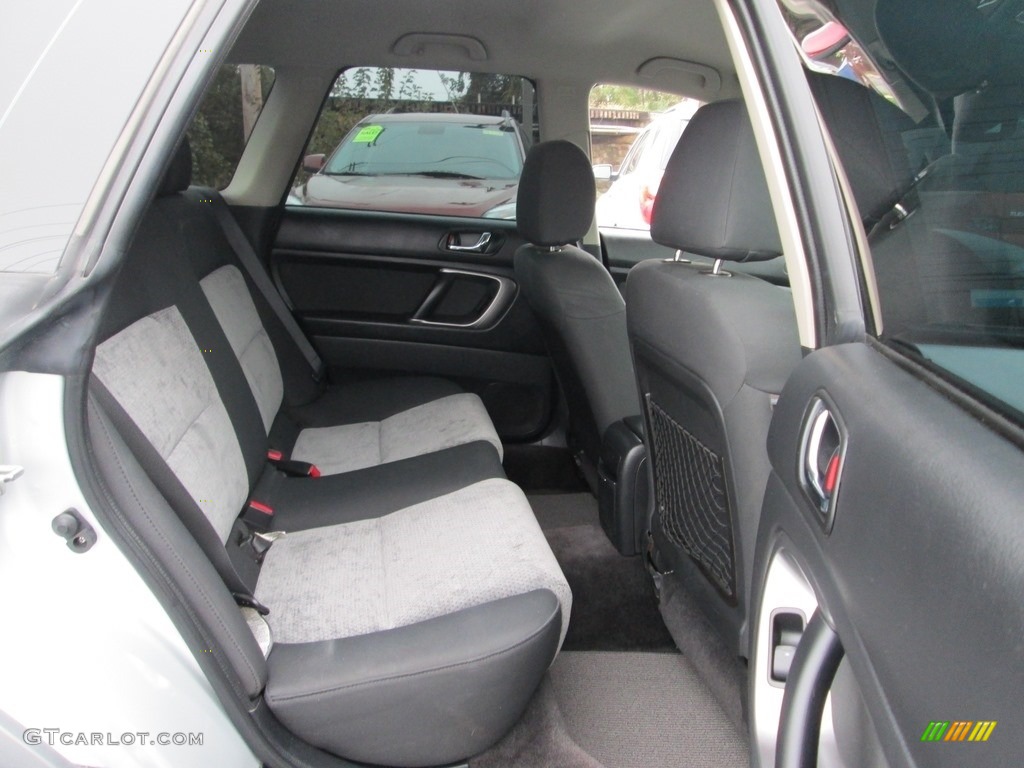 2005 Outback 2.5i Wagon - Brilliant Silver Metallic / Off Black photo #18