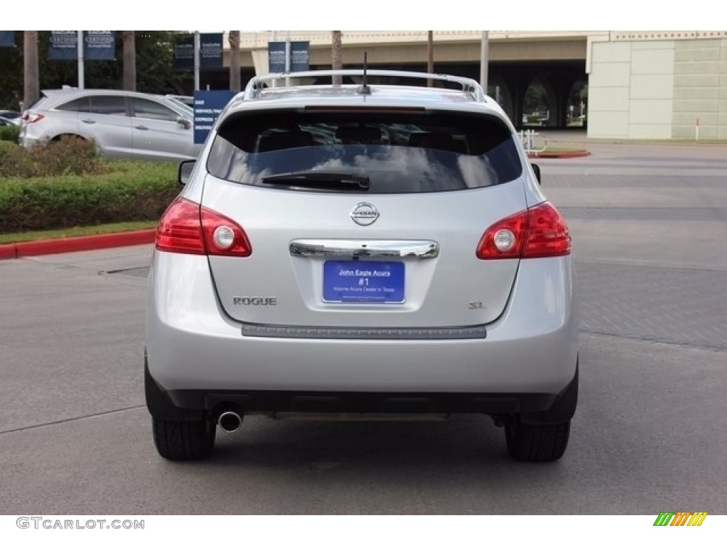 2011 Rogue SV - Silver Ice Metallic / Gray photo #6