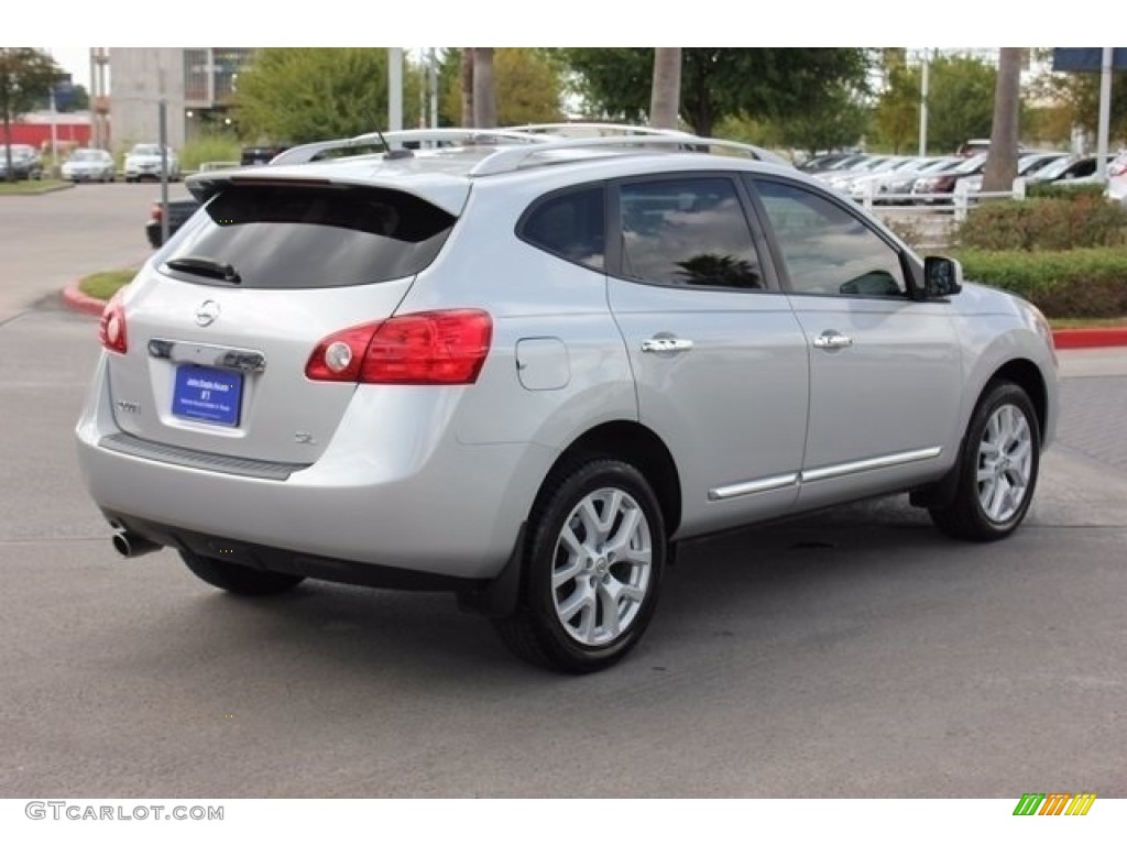 2011 Rogue SV - Silver Ice Metallic / Gray photo #7