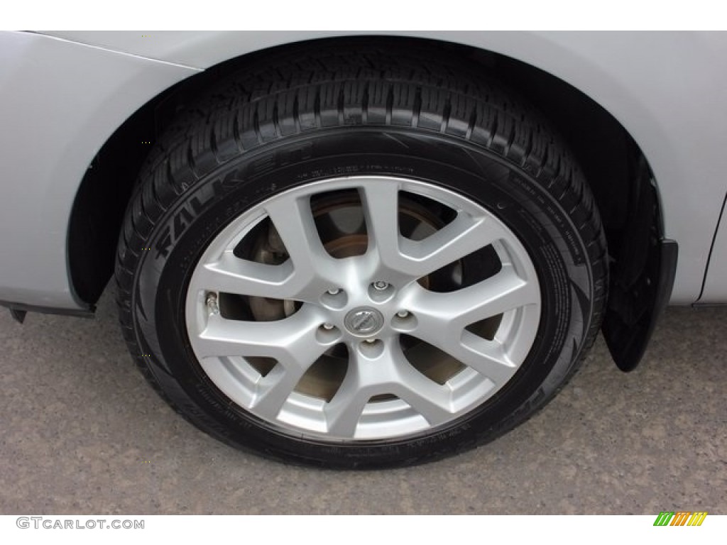 2011 Rogue SV - Silver Ice Metallic / Gray photo #14