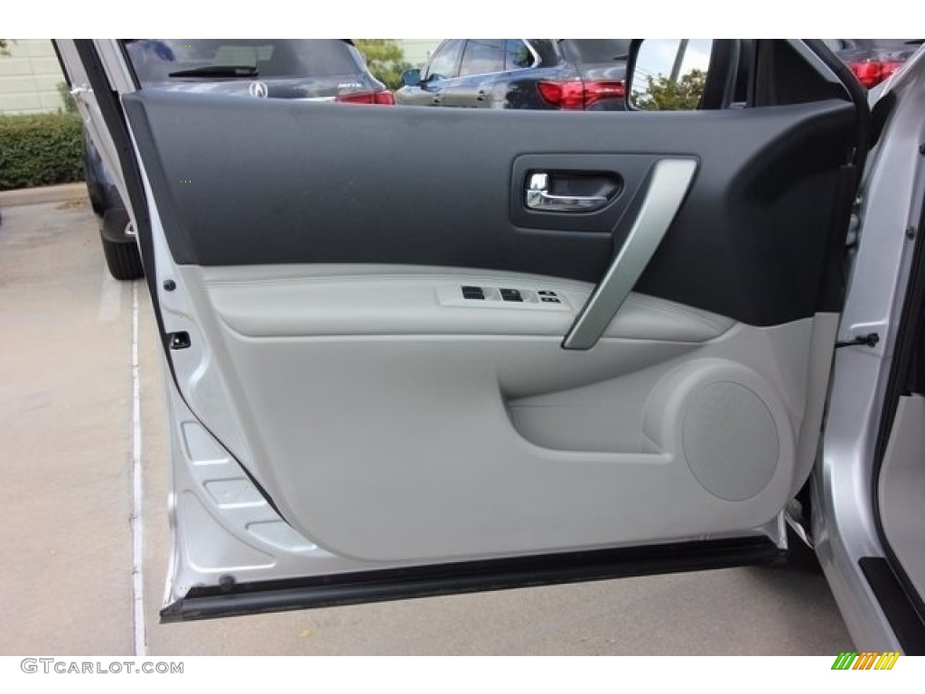 2011 Rogue SV - Silver Ice Metallic / Gray photo #15