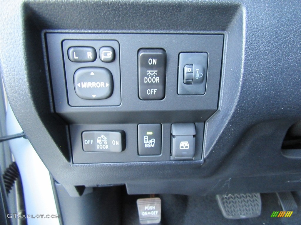 2017 Toyota Tundra Platinum CrewMax 4x4 Controls Photos