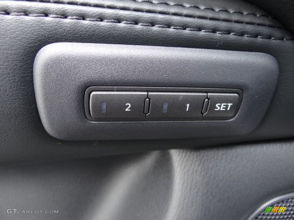 2013 JX 35 AWD - Liquid Platinum / Graphite photo #26