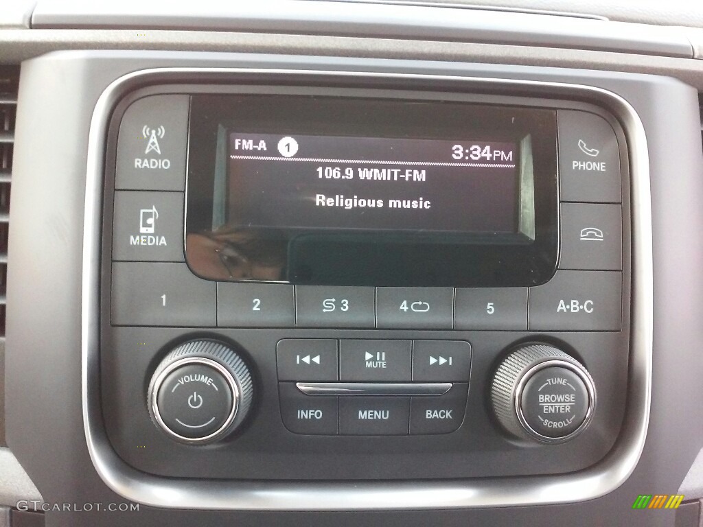 2017 Ram 2500 Tradesman Crew Cab 4x4 Controls Photo #116355647