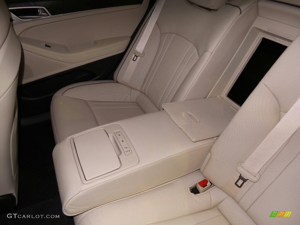 Beige Two Tone Interior 2017 Hyundai Genesis G80 AWD Photo #116355896