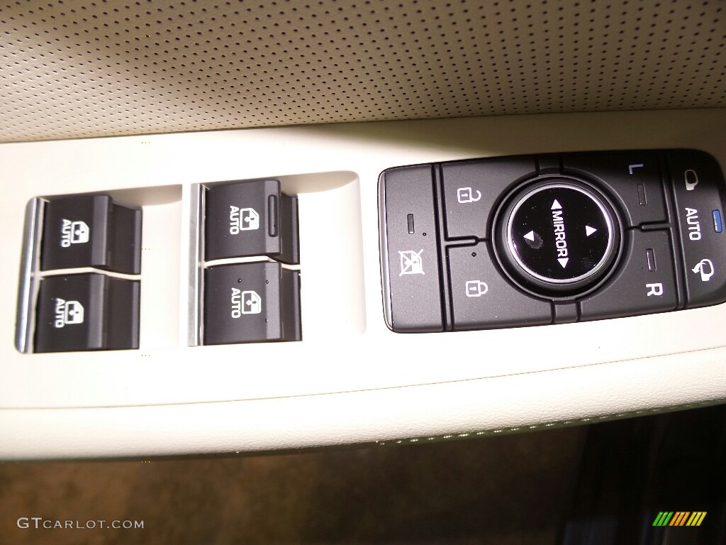 2017 Hyundai Genesis G80 AWD Controls Photo #116356035