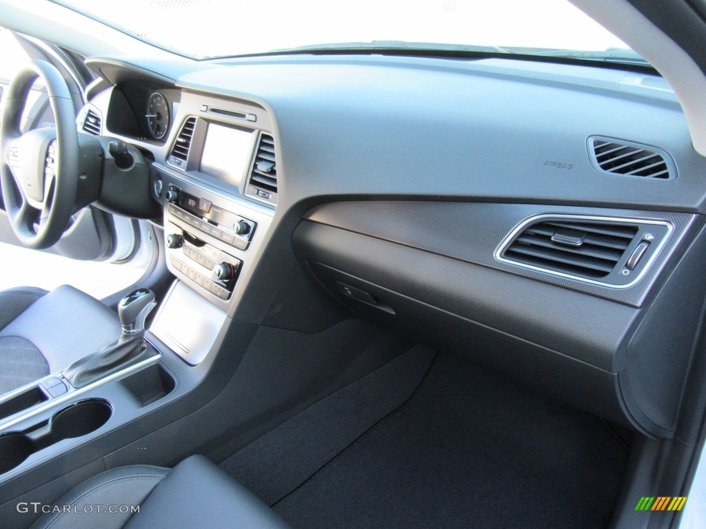 2017 Sonata Sport - Quartz White Pearl / Black photo #16
