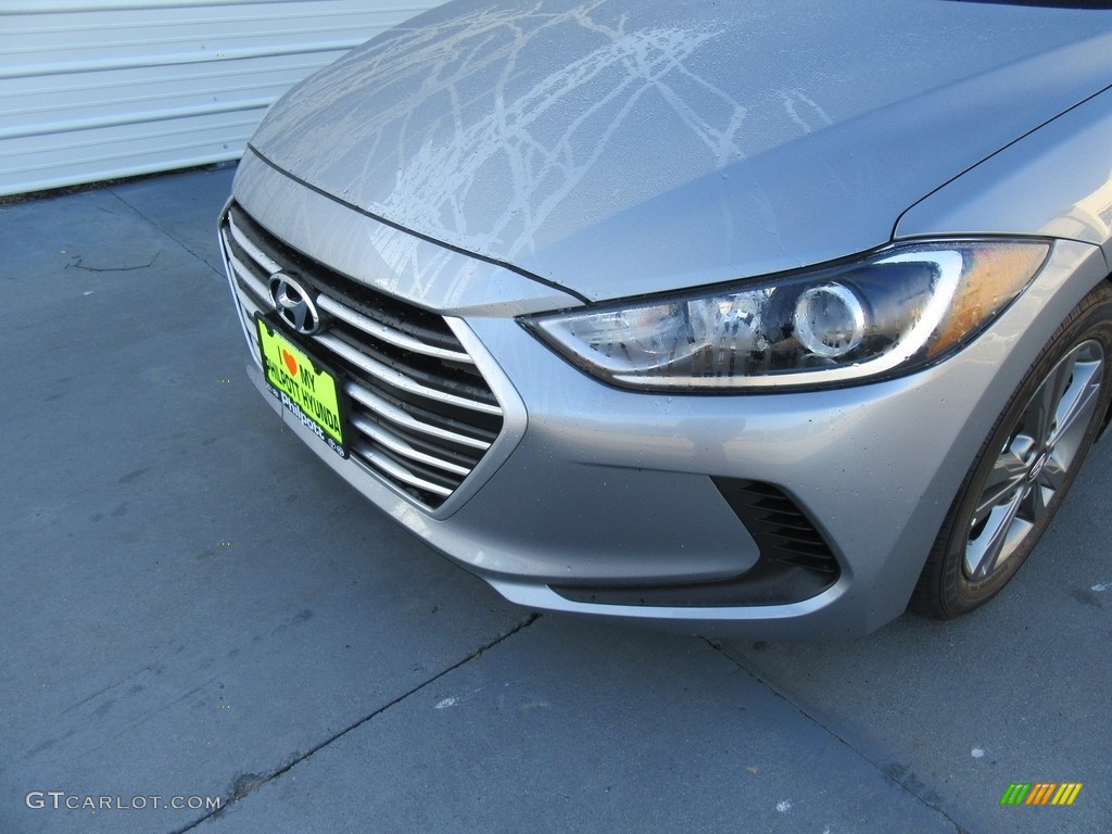 2017 Elantra SE - Gray / Gray photo #10