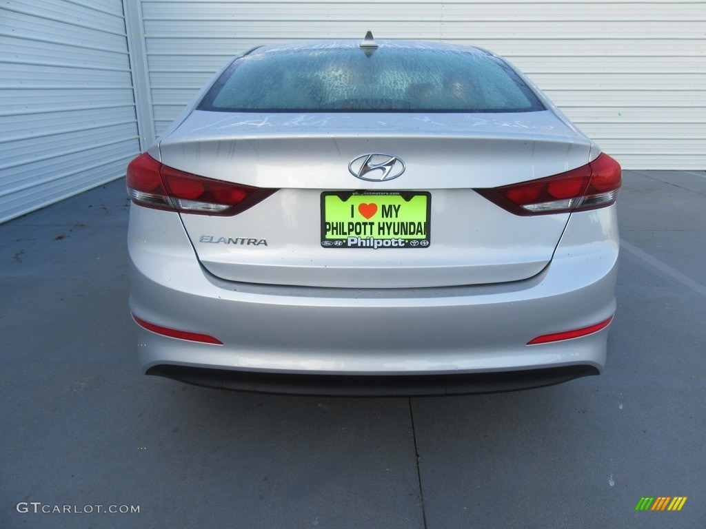 2017 Elantra SE - Silver / Gray photo #5