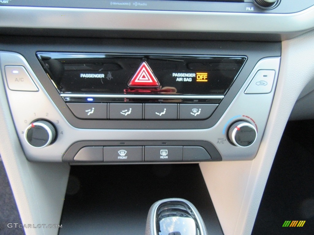 2017 Elantra SE - Silver / Gray photo #26