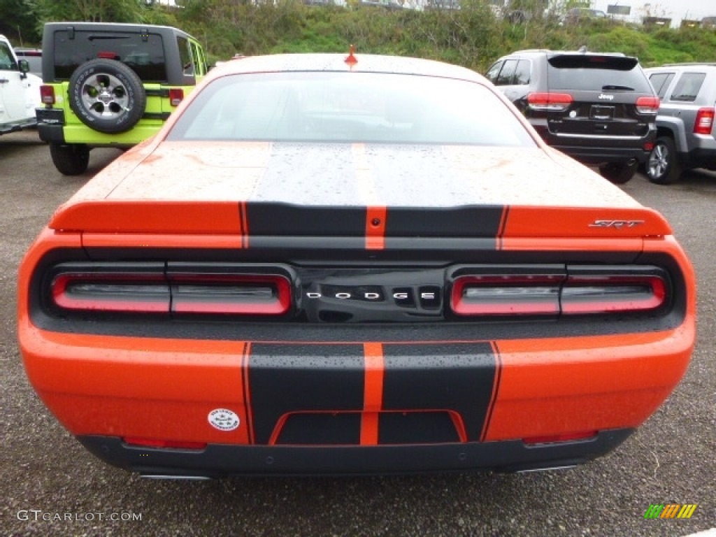 Go Mango 2016 Dodge Challenger SRT 392 Exterior Photo #116363321