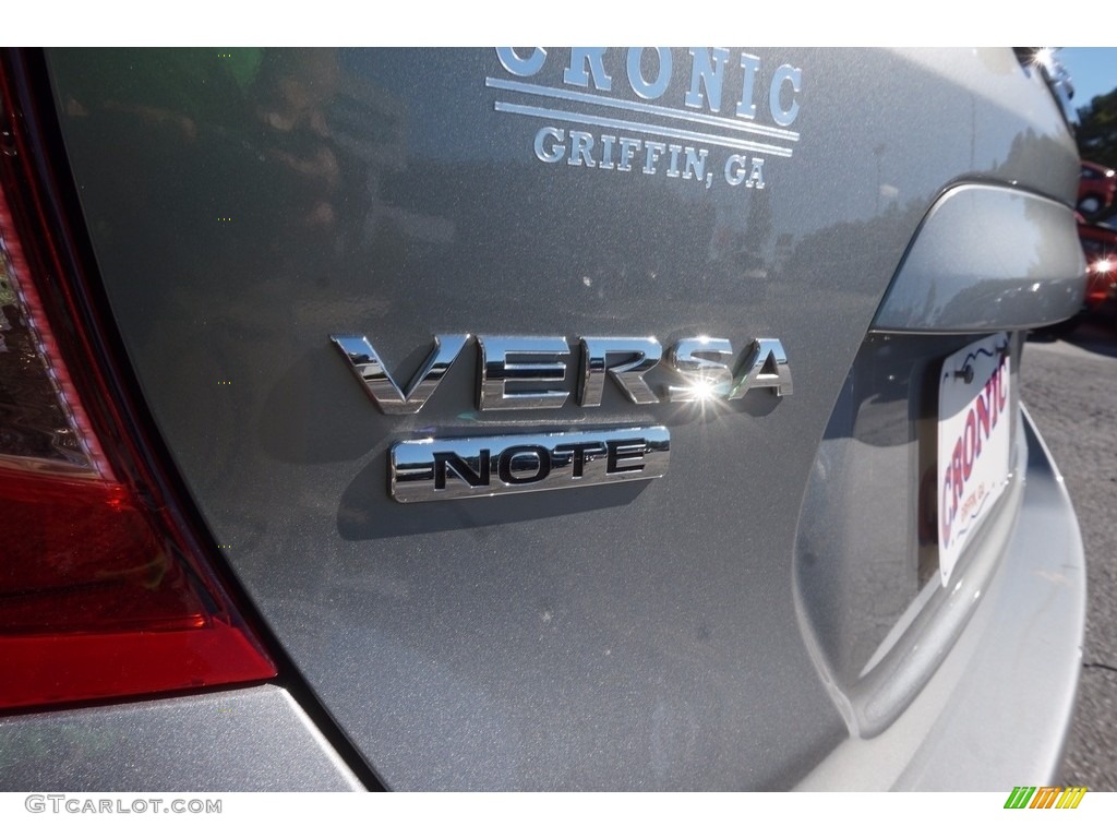 2015 Versa Note SV - Magnetic Gray / Charcoal photo #15