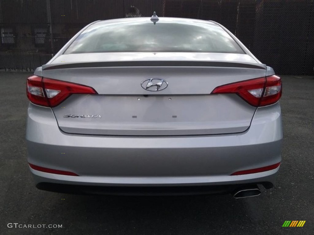 2017 Sonata SE - Symphony Silver / Gray photo #3