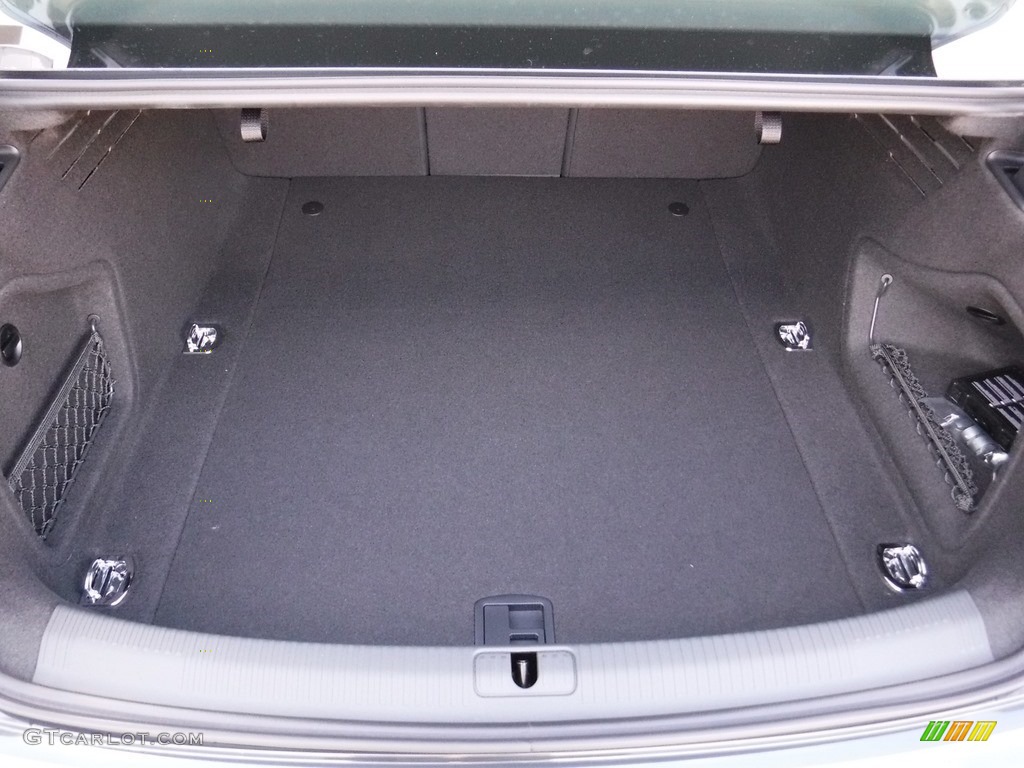 2017 A4 2.0T Premium Plus quattro - Manhattan Gray Metallic / Black photo #39