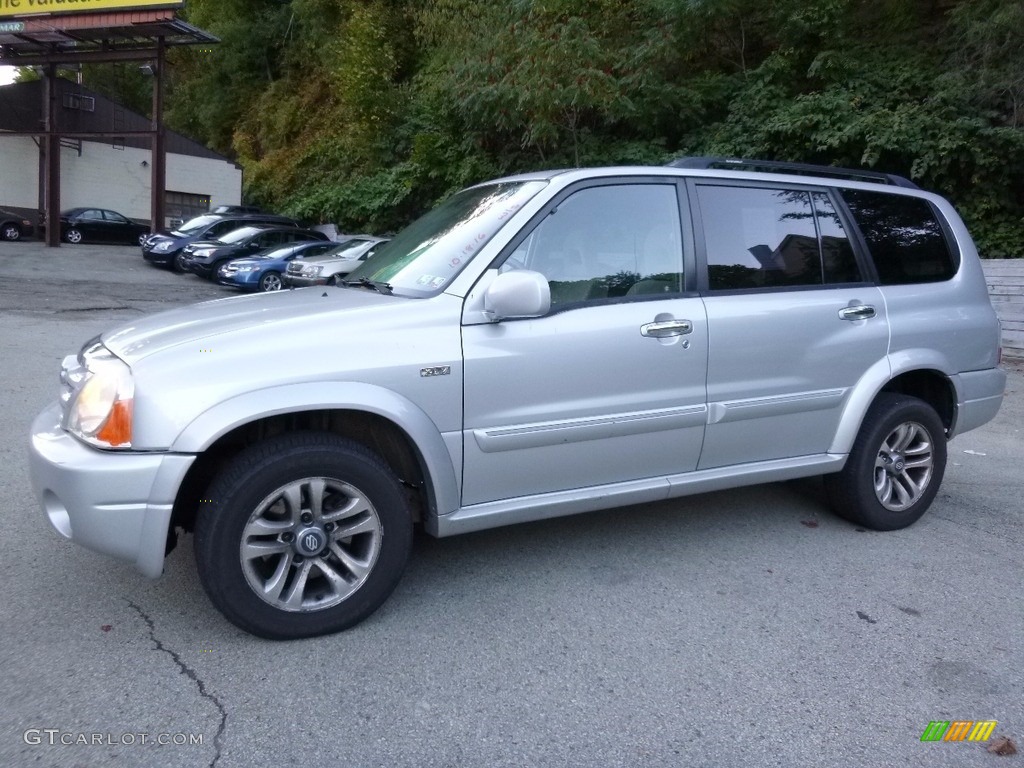 2004 XL7 LX 4x4 - Silky Silver Metallic / Gray photo #10