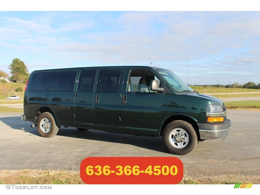 2011 Express LT 3500 Extended Passenger Van - Dark Green Metallic / Medium Pewter photo #2