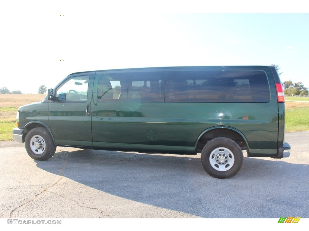 2011 Express LT 3500 Extended Passenger Van - Dark Green Metallic / Medium Pewter photo #20