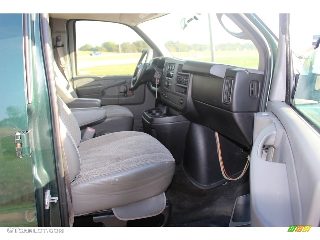2011 Express LT 3500 Extended Passenger Van - Dark Green Metallic / Medium Pewter photo #25