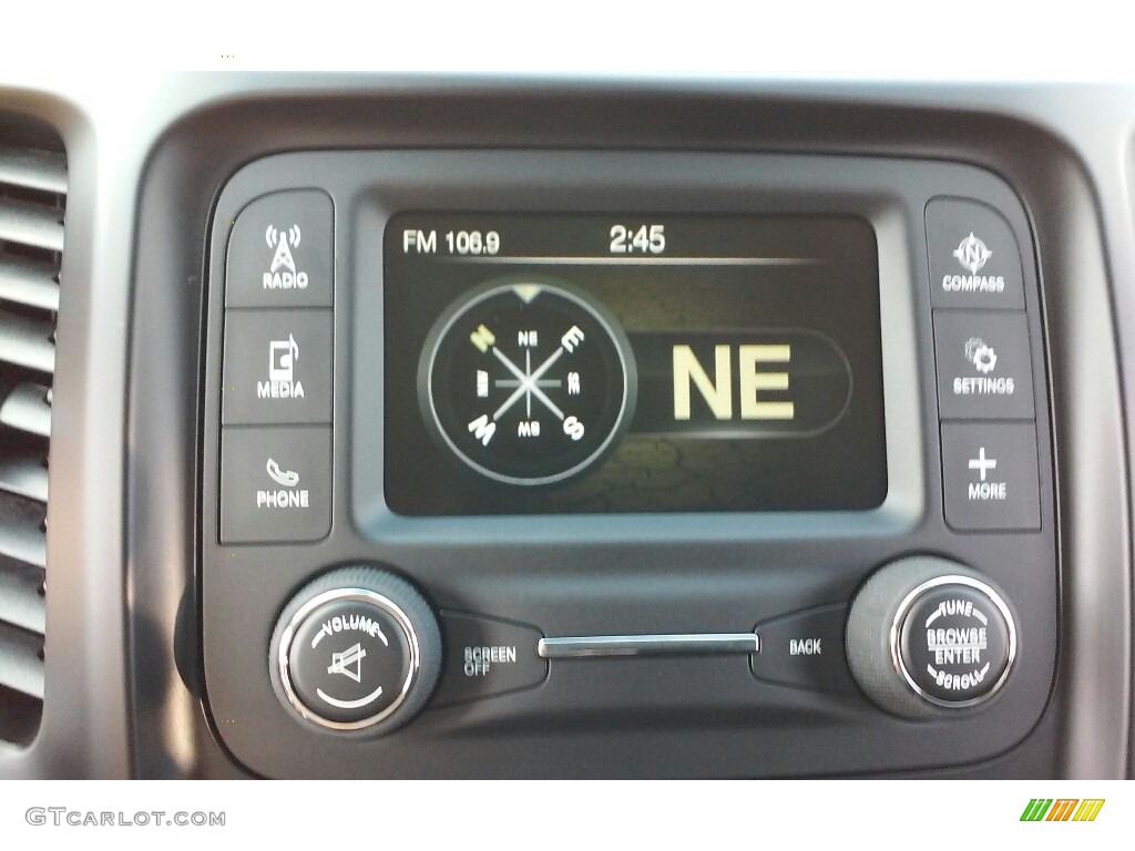 2017 Jeep Cherokee Sport Altitude 4x4 Controls Photo #116381000
