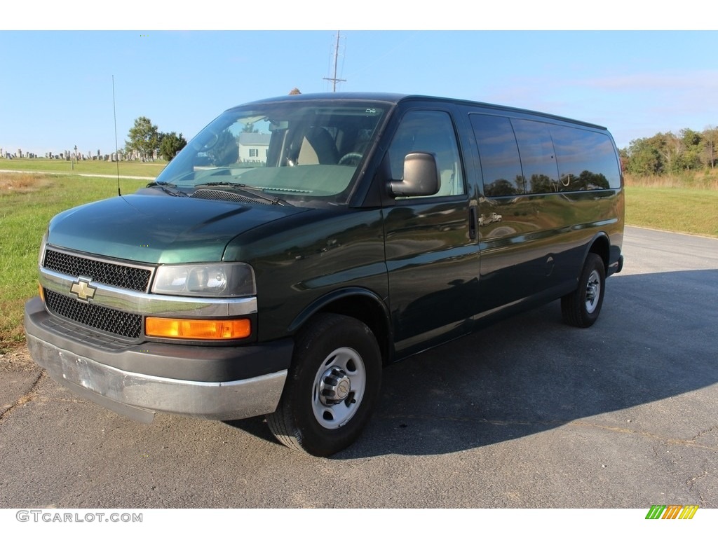 2011 Chevrolet Express LT 3500 Extended Passenger Van Exterior Photos