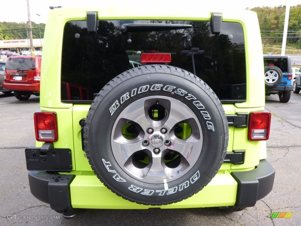2017 Wrangler Unlimited Sahara 4x4 - Hypergreen / Black photo #4
