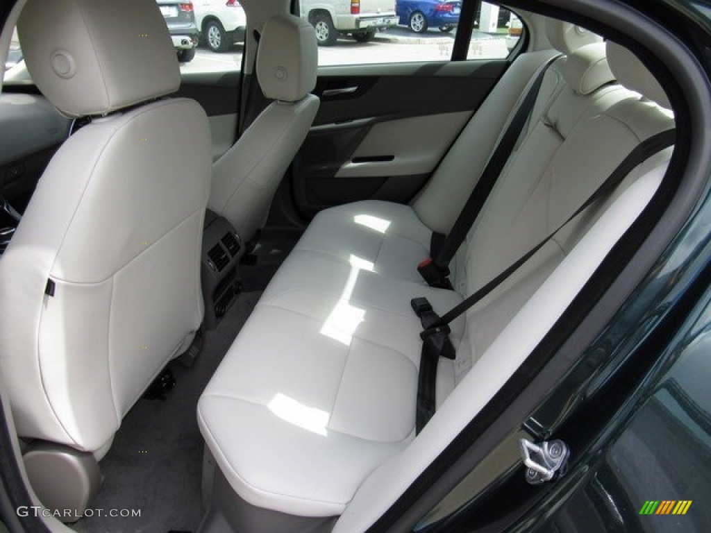 2017 XE 25t Premium - British Racing Green / Light Oyster photo #5