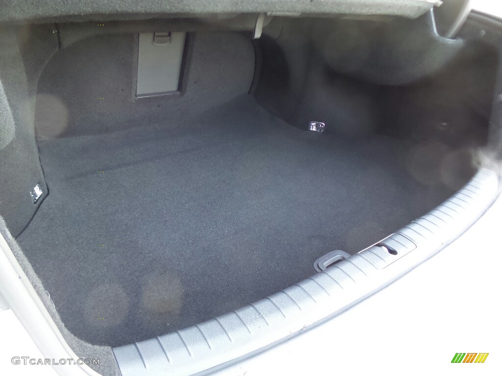2017 Hyundai Genesis G80 AWD Trunk Photos