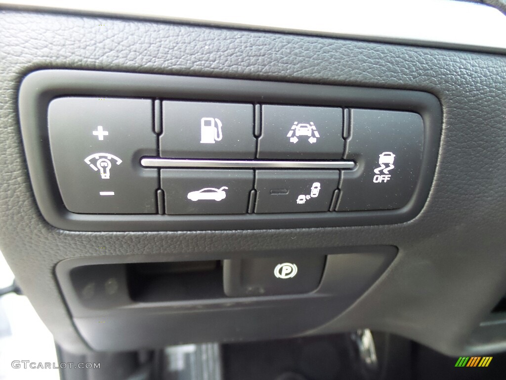 2017 Hyundai Genesis G80 AWD Controls Photo #116396756