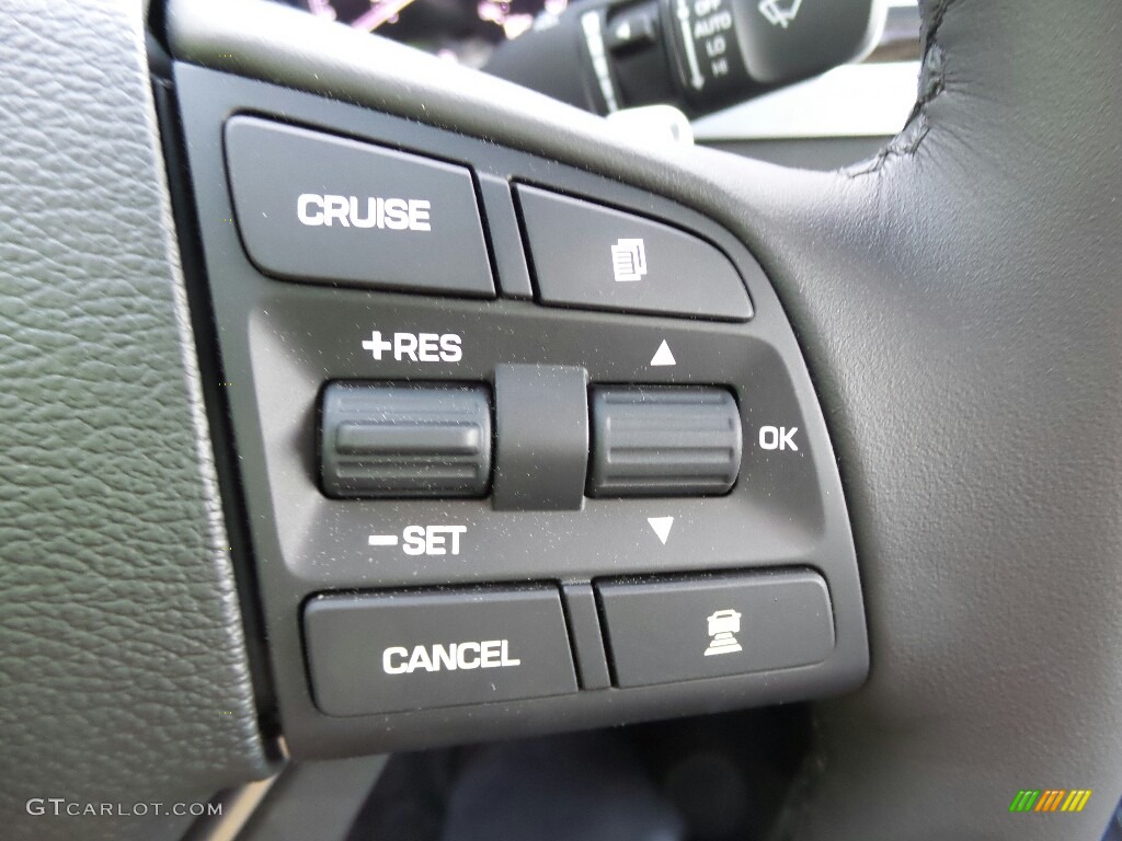2017 Hyundai Genesis G80 AWD Controls Photo #116396924